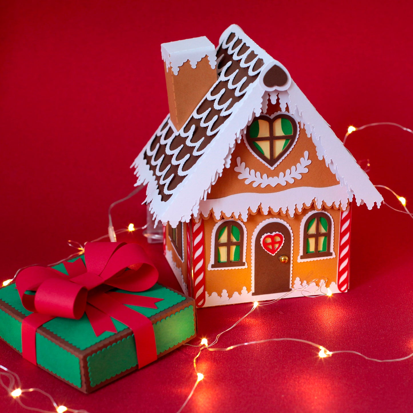 GINGERBREAD HOUSE - SVG